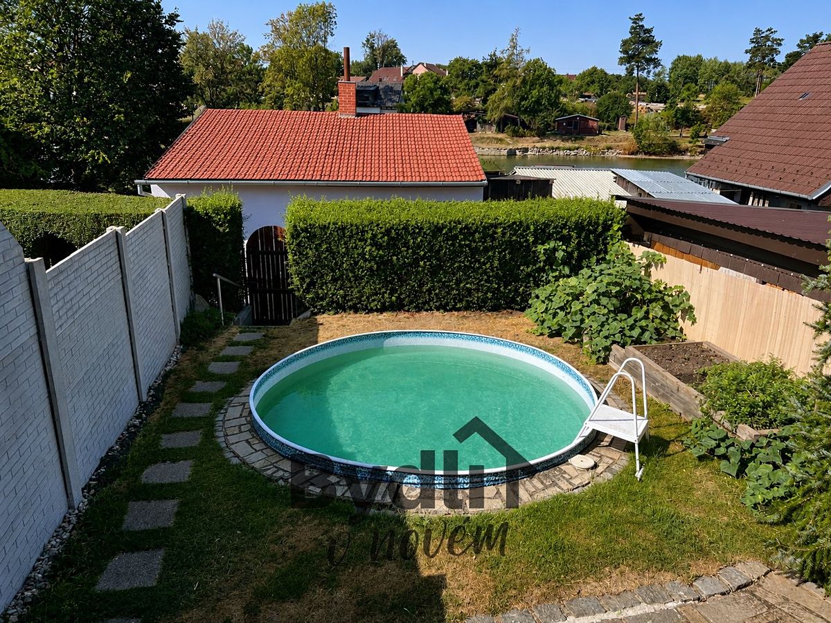 Prodej rodinného domu 195 m², pozemek 189 m² – fotografie 3