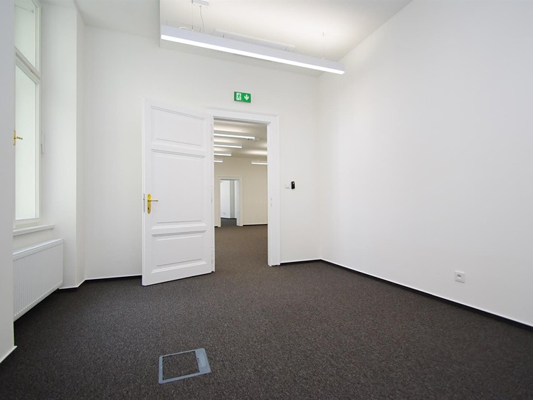 Комерційне приміщення в оренду, 154 м² (11 з 17)