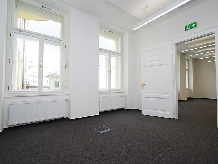Комерційне приміщення в оренду, 154 м² (9 з 17)