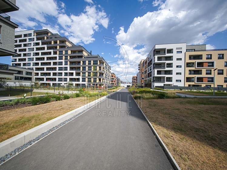 Квартира 2+kk на продаж, 56 м² (1 з 21)