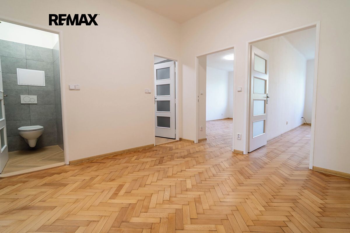 Pronájem bytu 2+1 75 m² (Jednopodlažní)