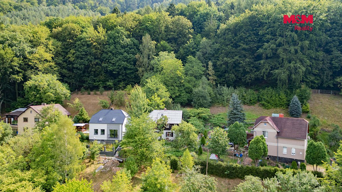 Prodej rodinného domu 238 m², pozemek 425 m² – fotografie 4