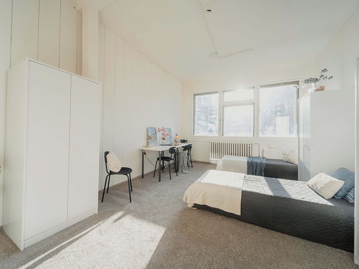 Pronájem bytu pokoje 18 m² – fotografie 2