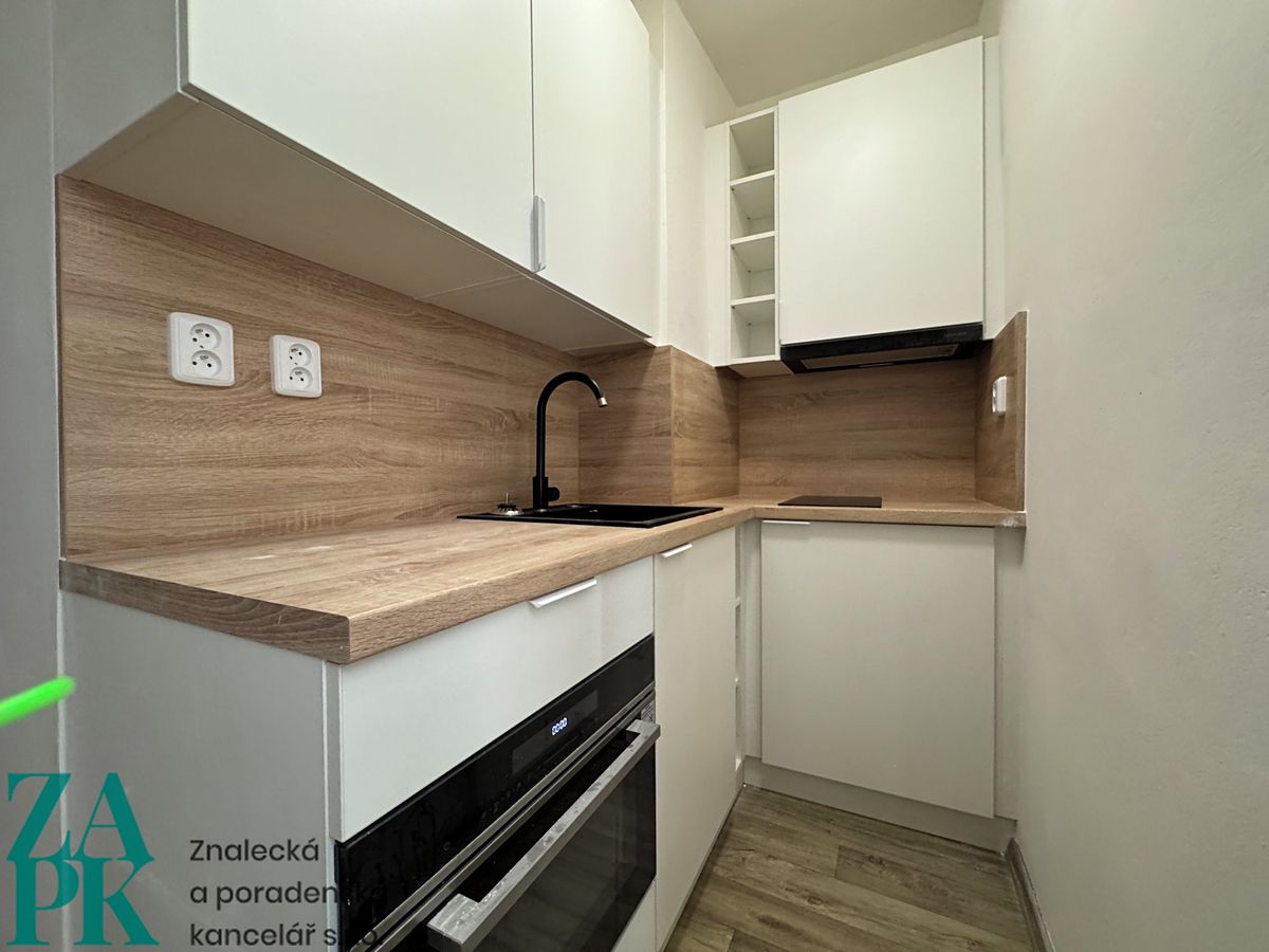 Pronájem bytu 2+kk 32 m² – fotografie 4