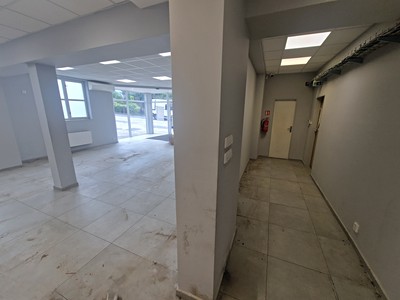 Комерційне приміщення в оренду, 439 м² (3 з 22)