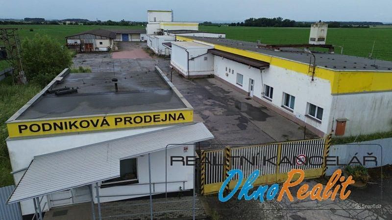 Pronájem výrobní haly, prostoru 200 m² – fotografie 4