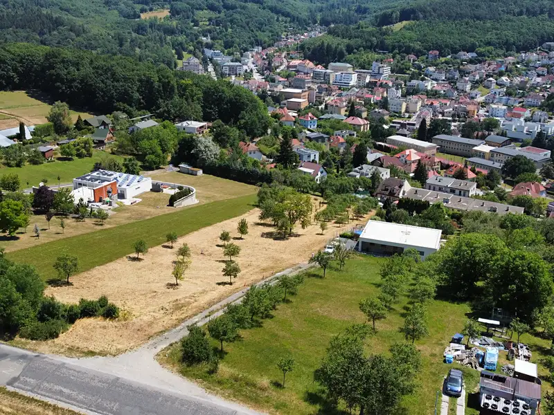 Prodej stavebního pozemku 1600 m², Luhačovice – náhled fotky 2
