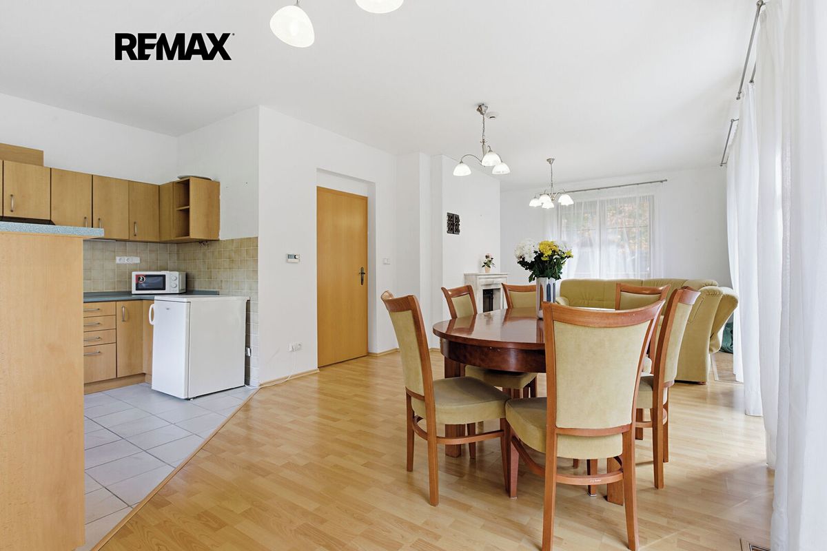 Prodej rodinného domu 137 m², pozemek 560 m² – fotografie 3