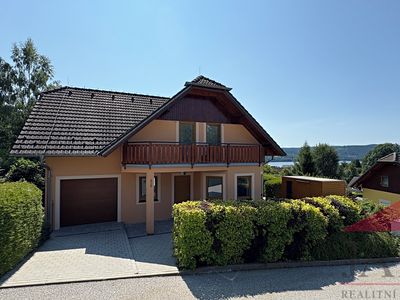 Prodej rodinného domu 176 m², pozemek 1050 m²