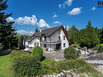 Prodej rodinného domu 385 m², pozemek 3509 m²