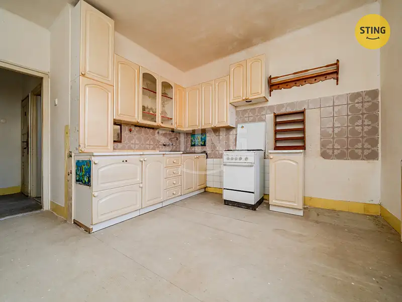 Prodej rodinného domu 610 m², pozemek 1212 m², Petřvald – náhled fotky 2