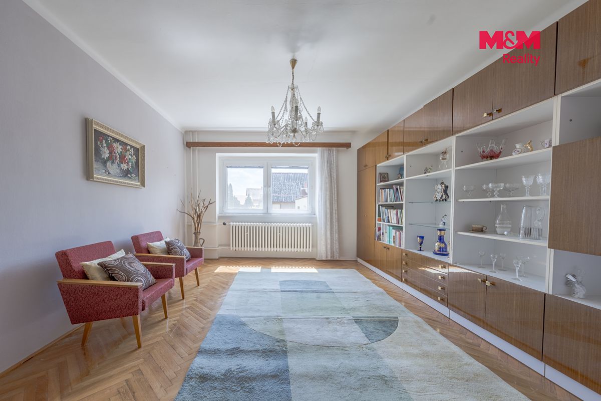 Prodej rodinného domu 150 m², pozemek 1159 m² – fotografie 3