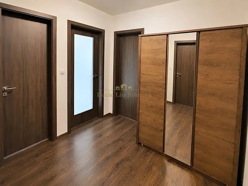 Prodej bytu 2+kk 45 m², Praha – náhled fotky 3