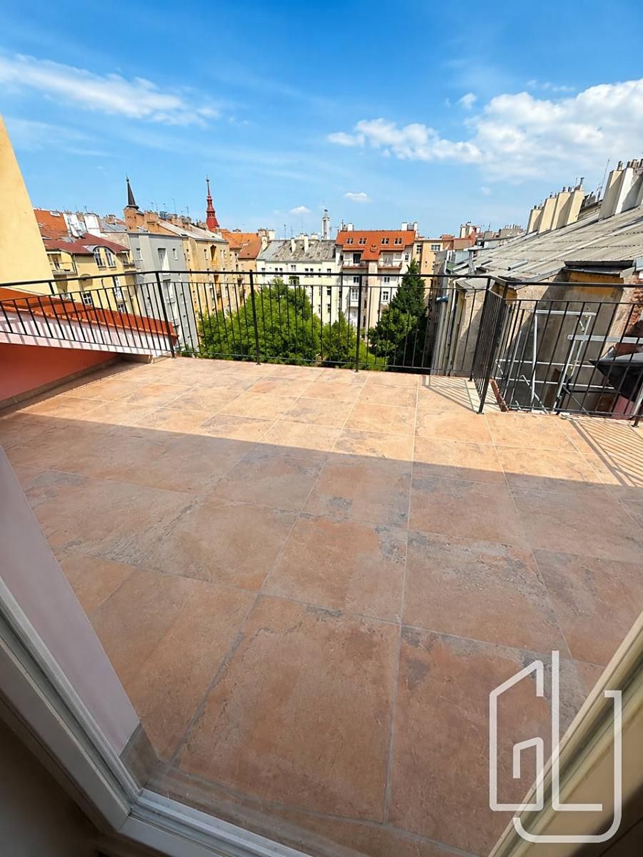 Pronájem bytu 2+kk 74 m²