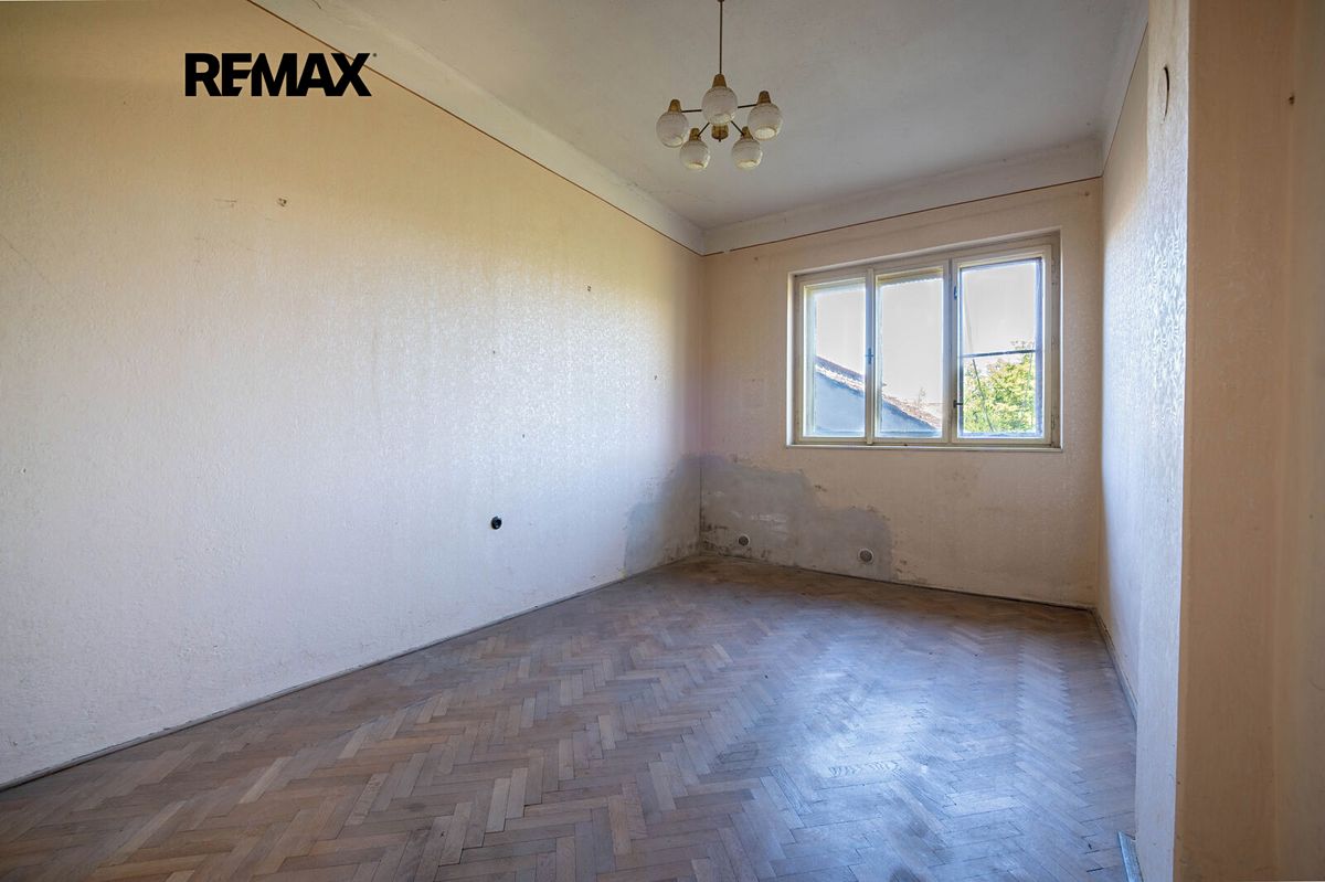 Prodej rodinného domu 176 m², pozemek 1042 m² – fotografie 5