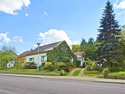 Pronájem  rodinného domu 90 m², pozemek 1 003 m²