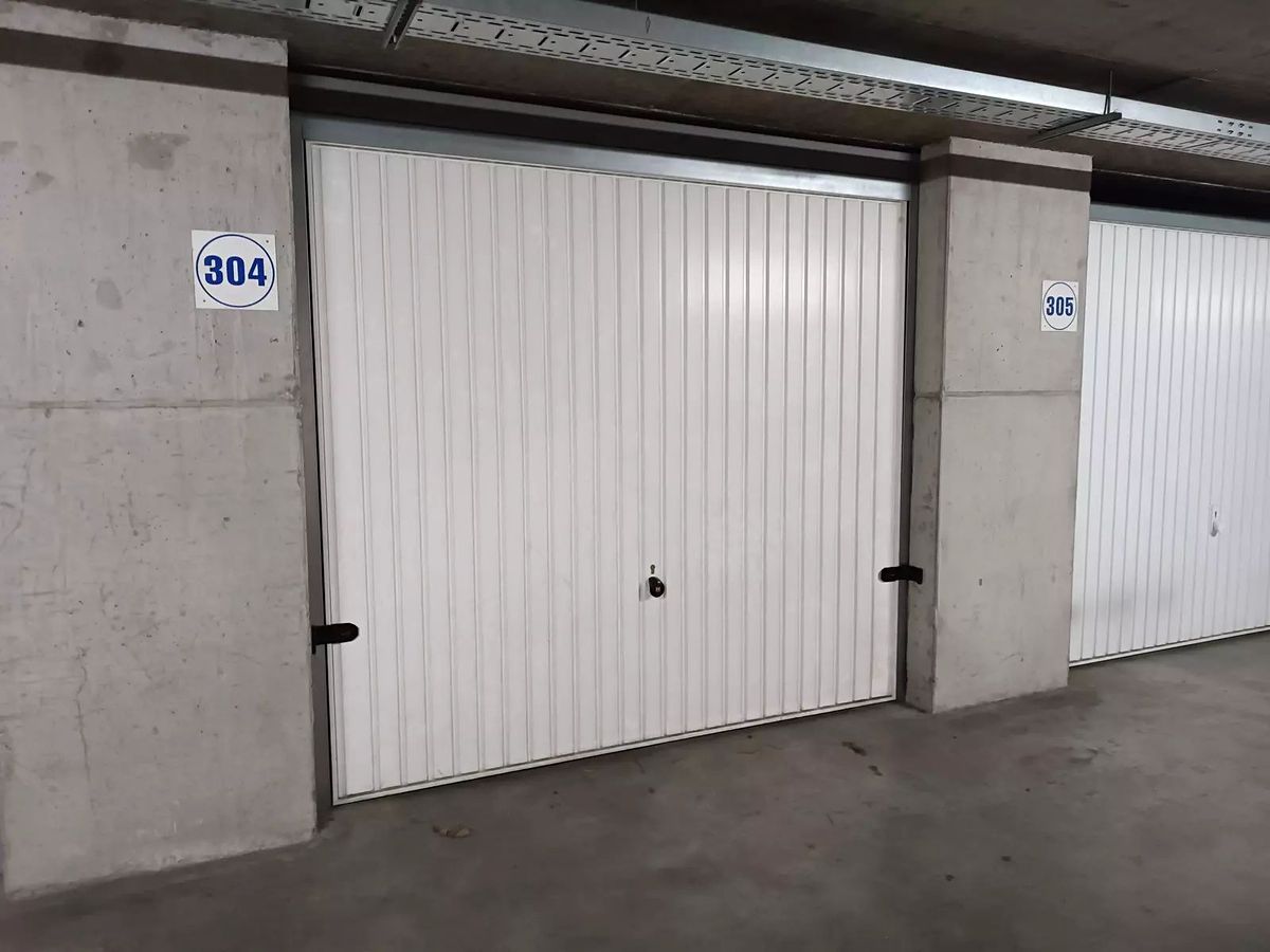 Prodej garáže 16 m², Praha – fotka 1 z 3