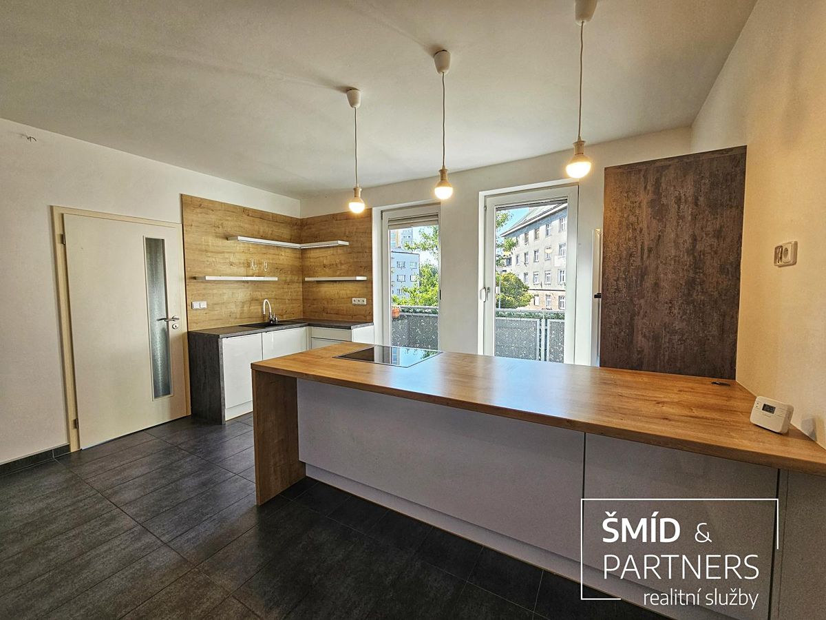 Pronájem rodinného domu 149 m², pozemek 268 m² – fotografie 3