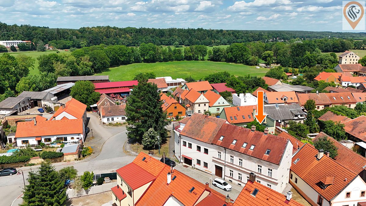 Prodej rodinného domu 300 m², pozemek 265 m² – fotografie 5
