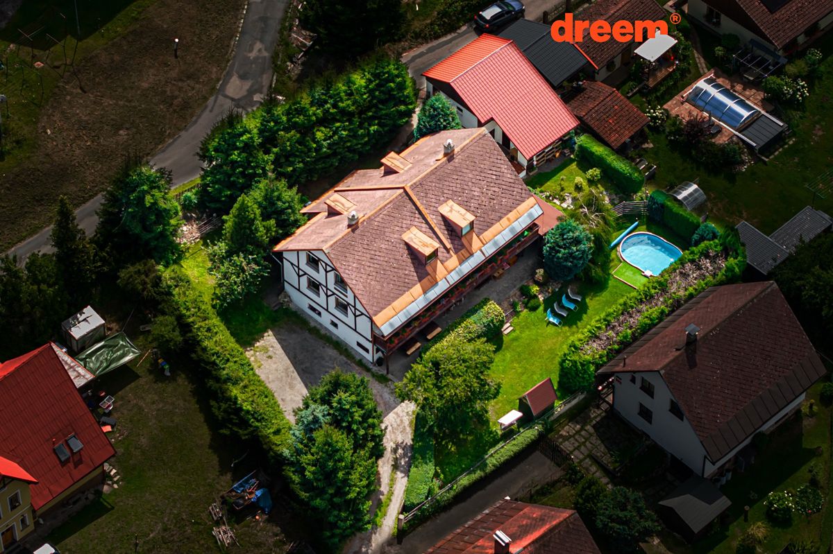 Prodej rodinného domu 600 m², pozemek 1197 m²
