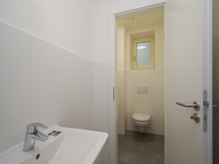 Комерційне приміщення в оренду, 154 м² (14 з 17)