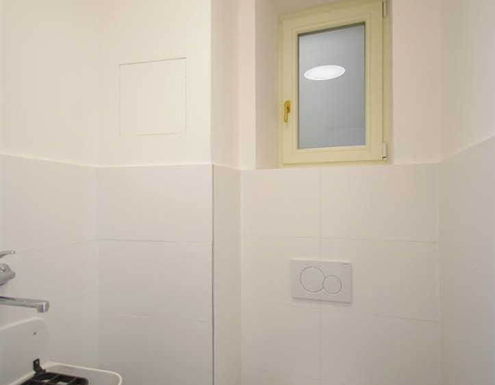 Комерційне приміщення в оренду, 154 м² (15 з 17)