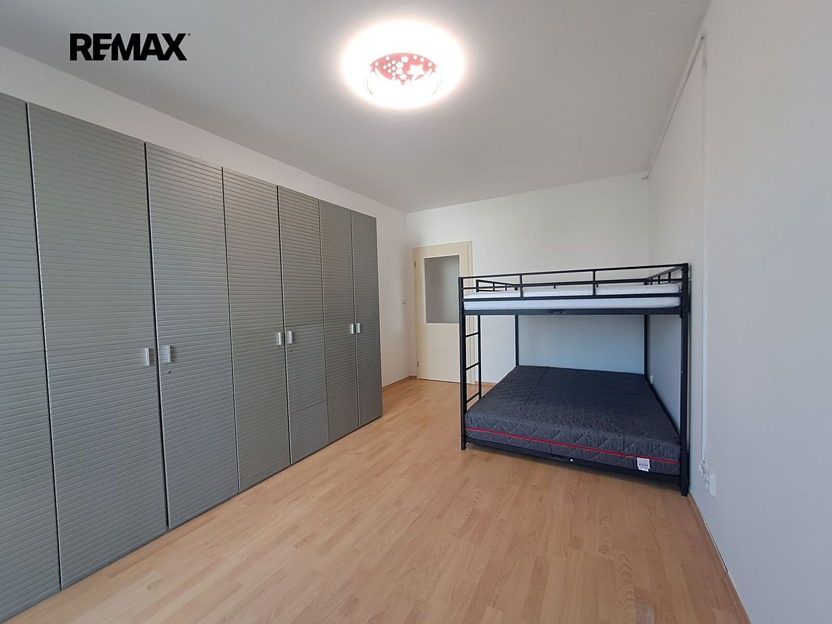 Pronájem bytu 2+1 77 m² – fotografie 4