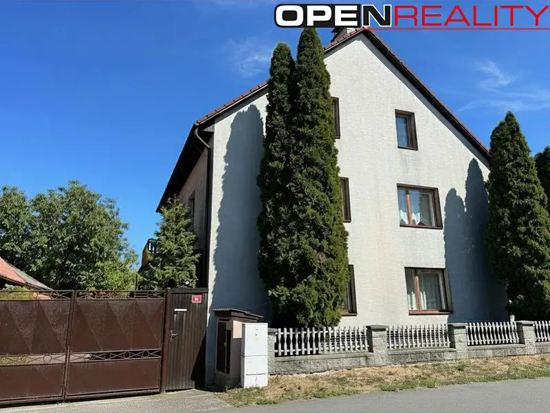 Prodej rodinného domu 321 m², pozemek 393 m², Uničov – náhled fotky 1