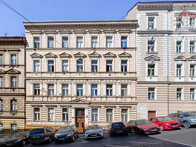 Prodej bytu 1+1 43 m², Praha – náhled fotky 1