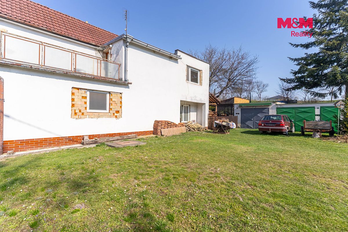 Prodej rodinného domu 132 m², pozemek 897 m² – fotografie 3