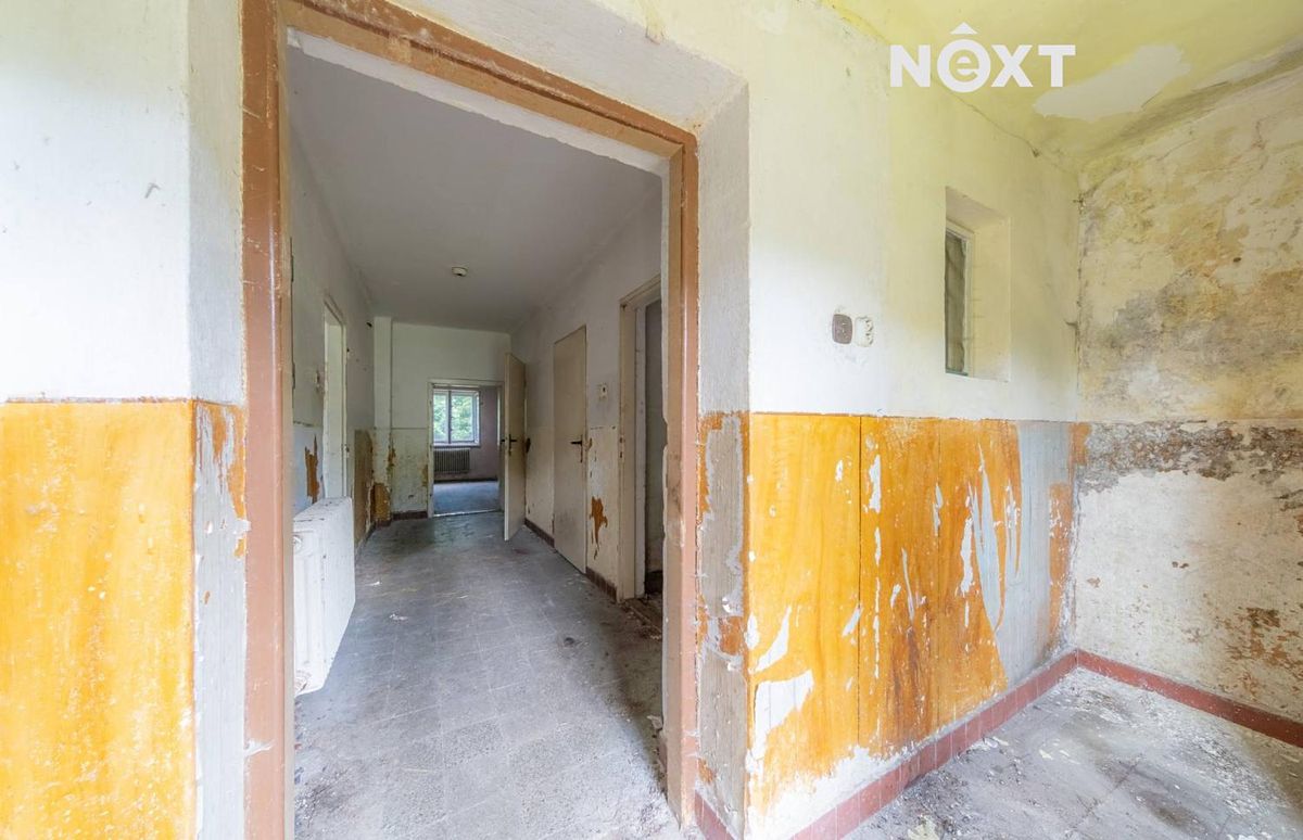 Prodej rodinného domu 349 m², pozemek 1055 m² – fotografie 3