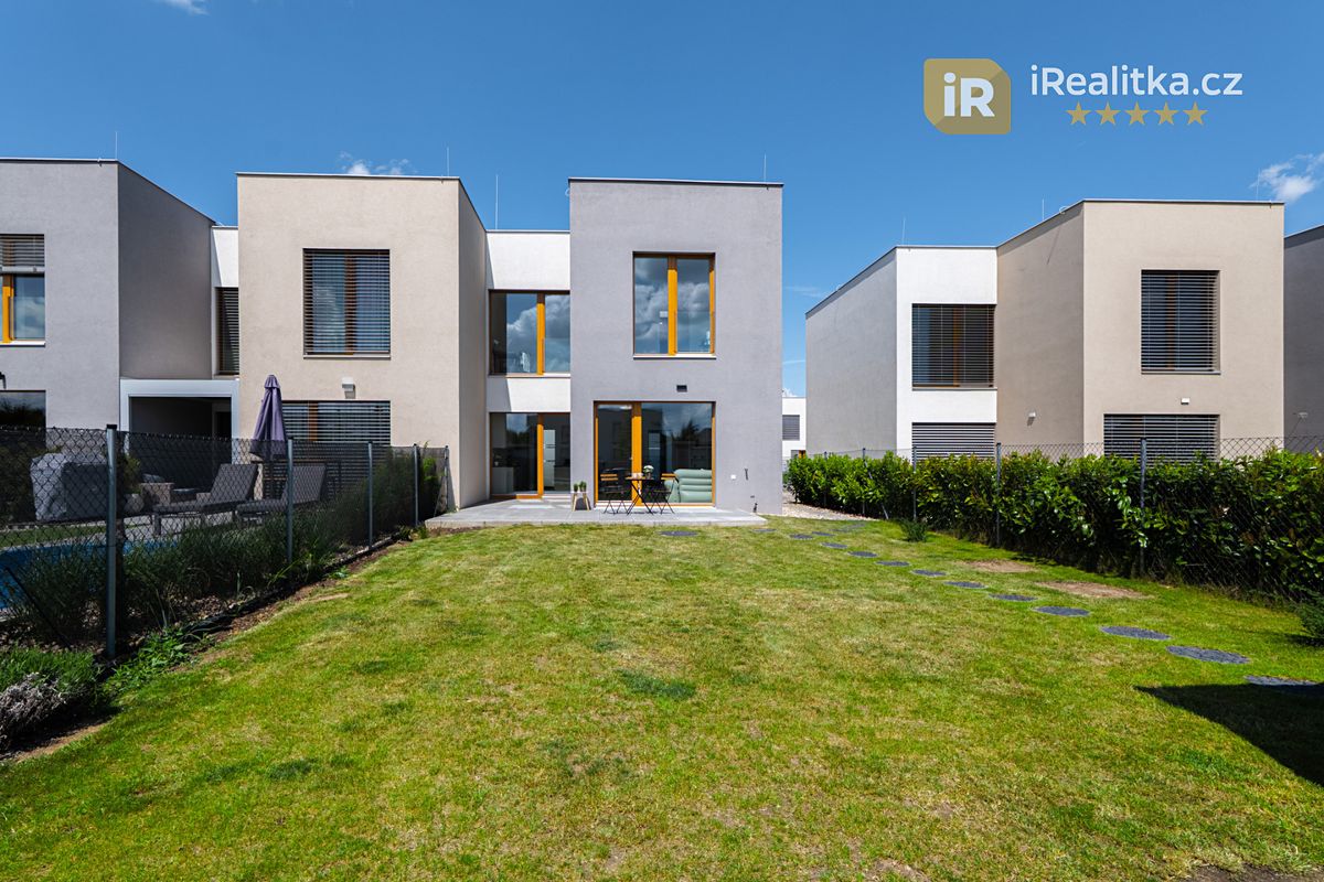 Prodej rodinného domu 110 m², pozemek 298 m² – fotografie 3