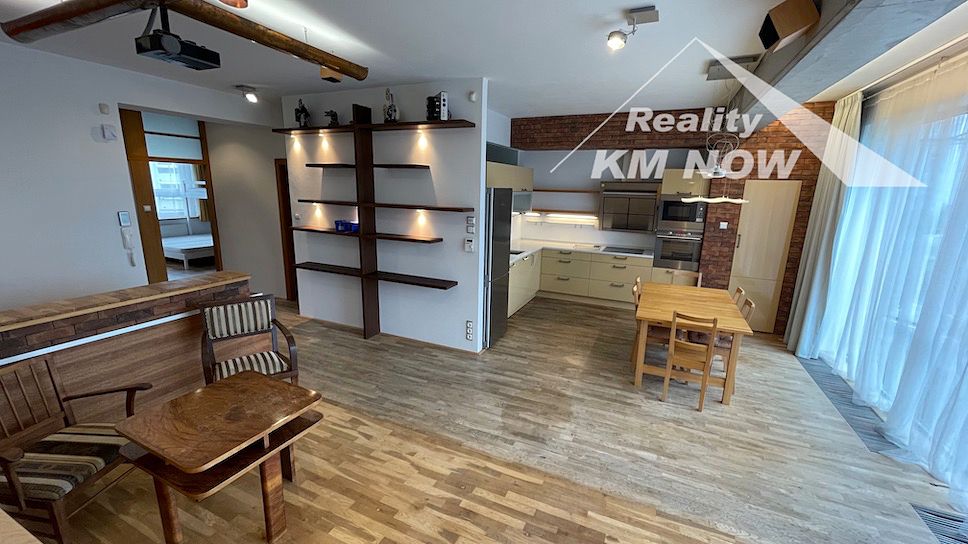 Pronájem bytu 3+kk 94 m² – fotografie 4