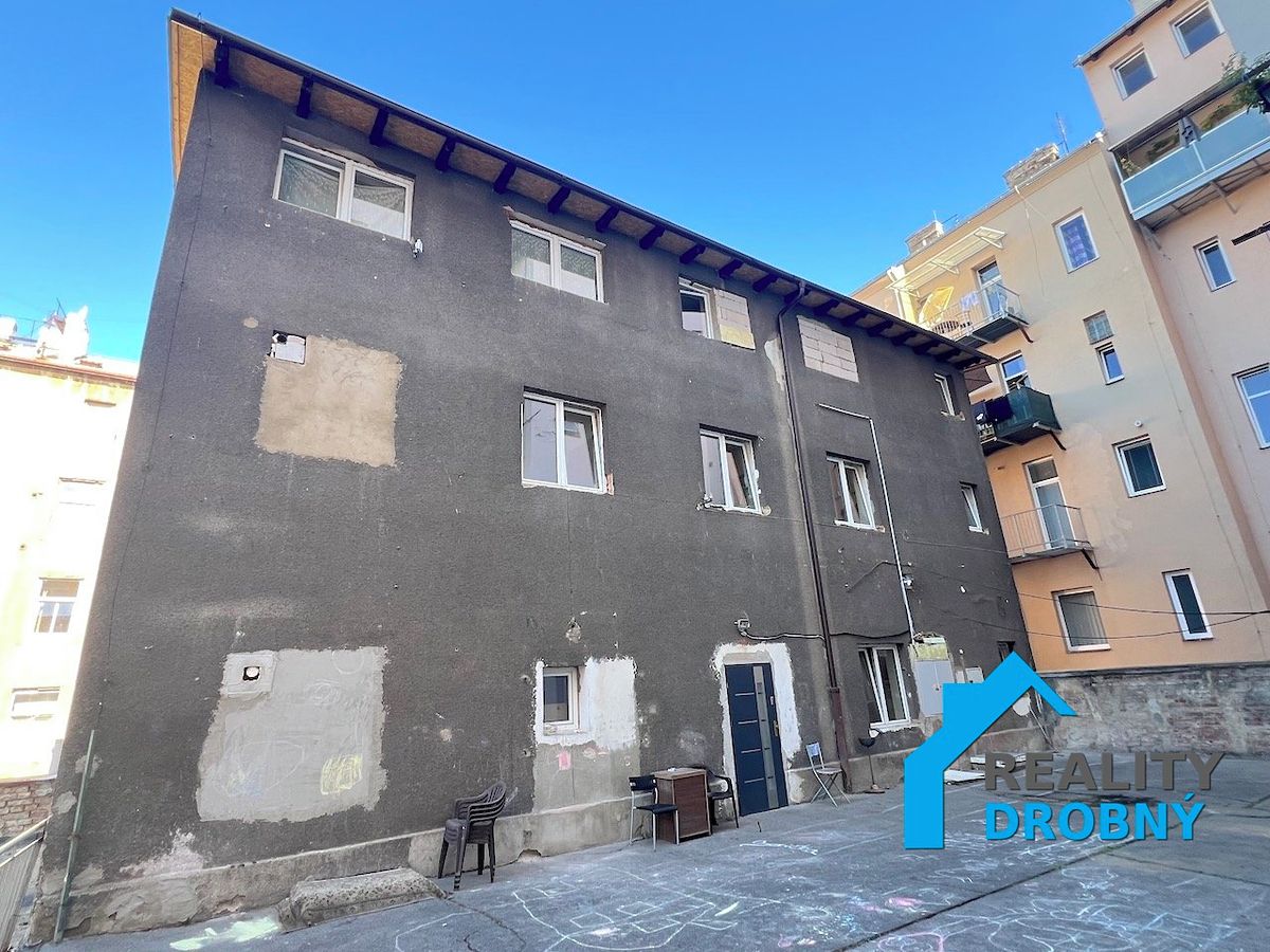 Pronájem bytu 1+1 32 m²