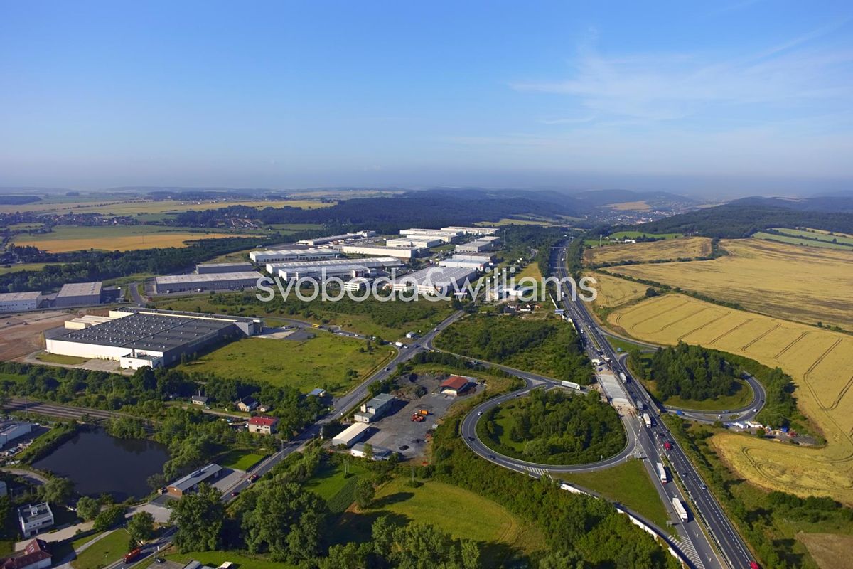 Pronájem výrobní haly, prostoru 3343 m²