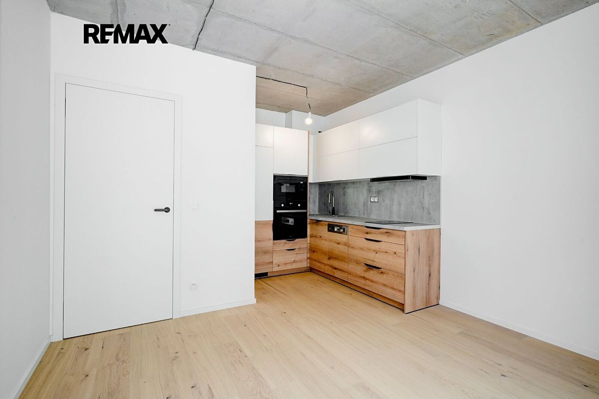 Pronájem bytu 2+kk 42 m²