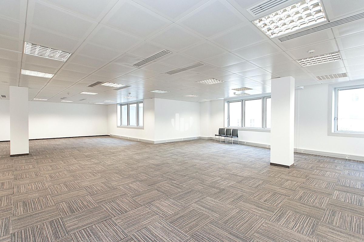 Pronájem kanceláře 132 m² – fotografie 4