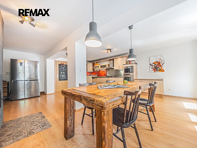 Будинок на продаж, 190 м² (4 з 31)