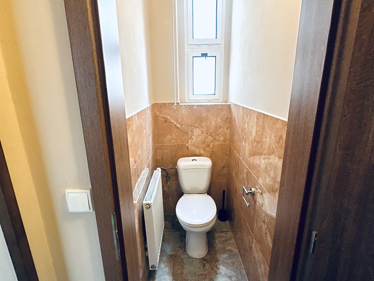Prodej komerčního prostoru, 270 m² (27 z 80)