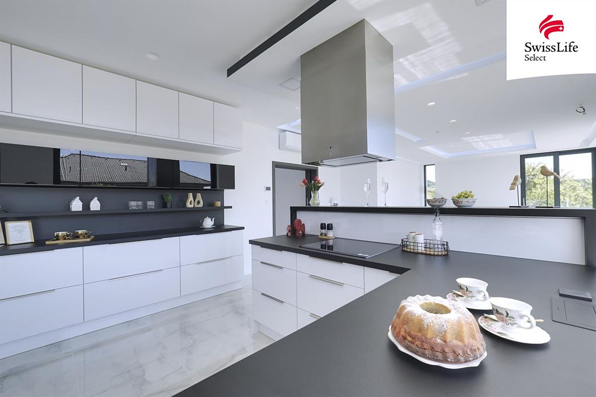 Prodej rodinného domu 280 m², pozemek 1061 m² – fotografie 3