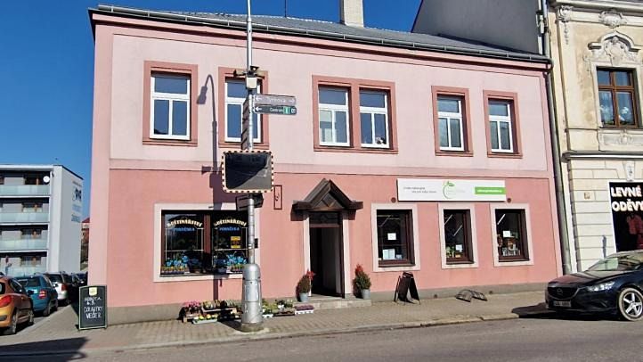 Pronájem obchodního prostoru 58 m² – fotografie 2