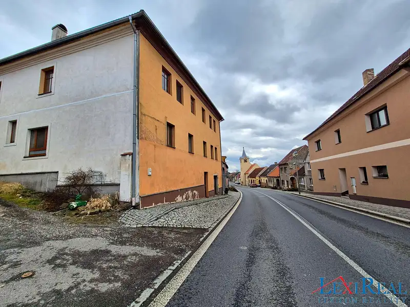 Prodej vícegeneračního domu 433 m², pozemek 373 m², Kasejovice – náhled fotky 2