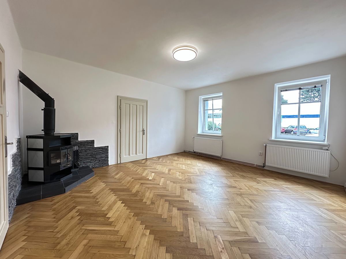 Pronájem bytu 3+1 84 m² – fotografie 2