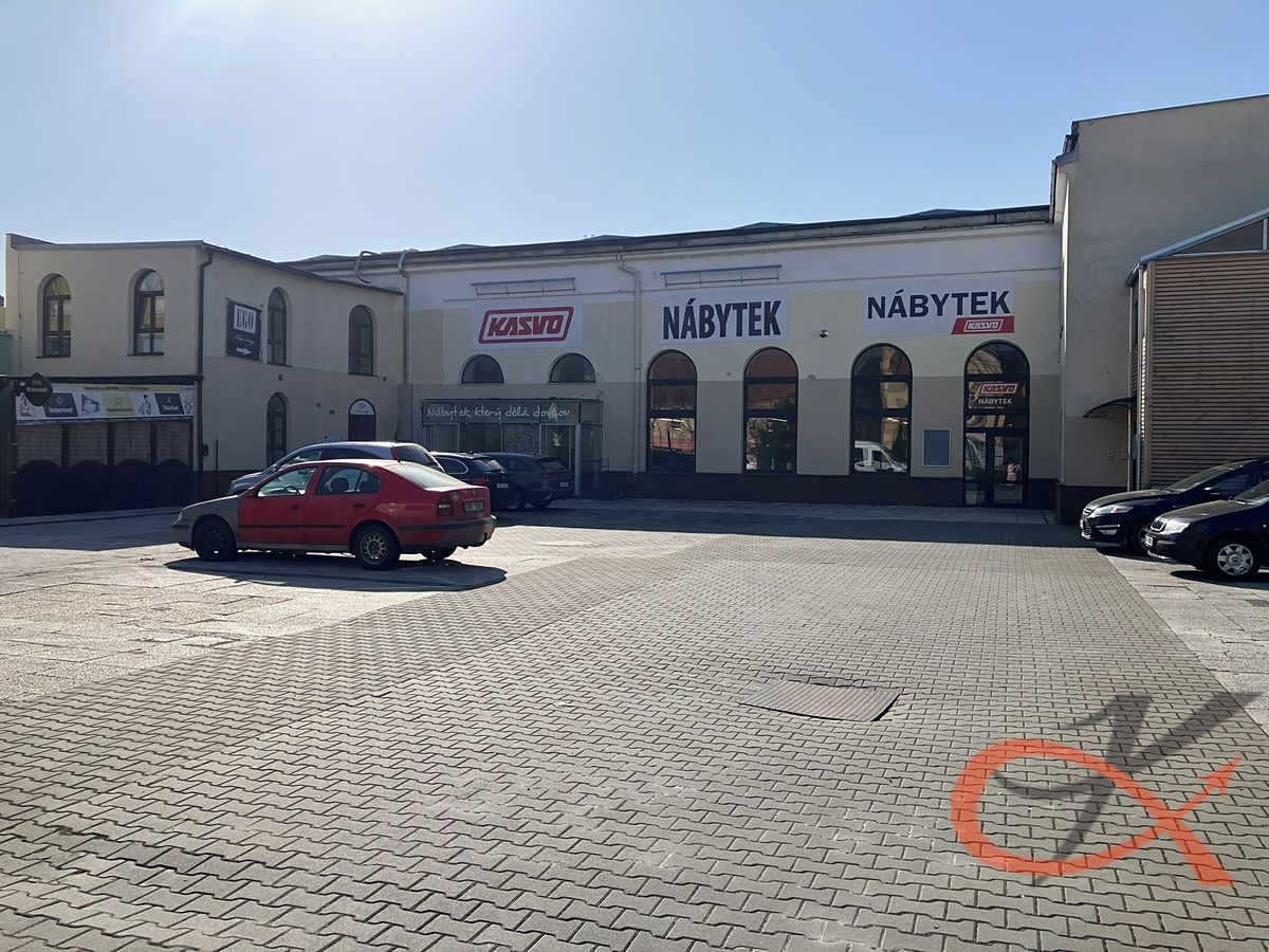 Prodej obchodního prostoru 2433 m²