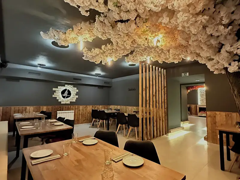 Prodej restaurace 267 m², Praha – náhled fotky 1