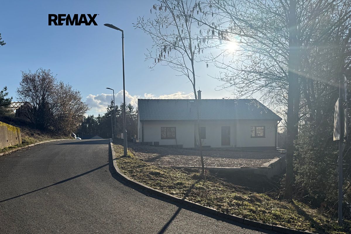 Prodej rodinného domu 163 m², pozemek 700 m² – fotografie 4
