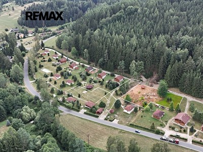 Prodej  stavebního pozemku 1 660 m²