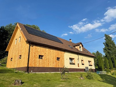 Prodej  rodinného domu 200 m², pozemek 2 284 m²