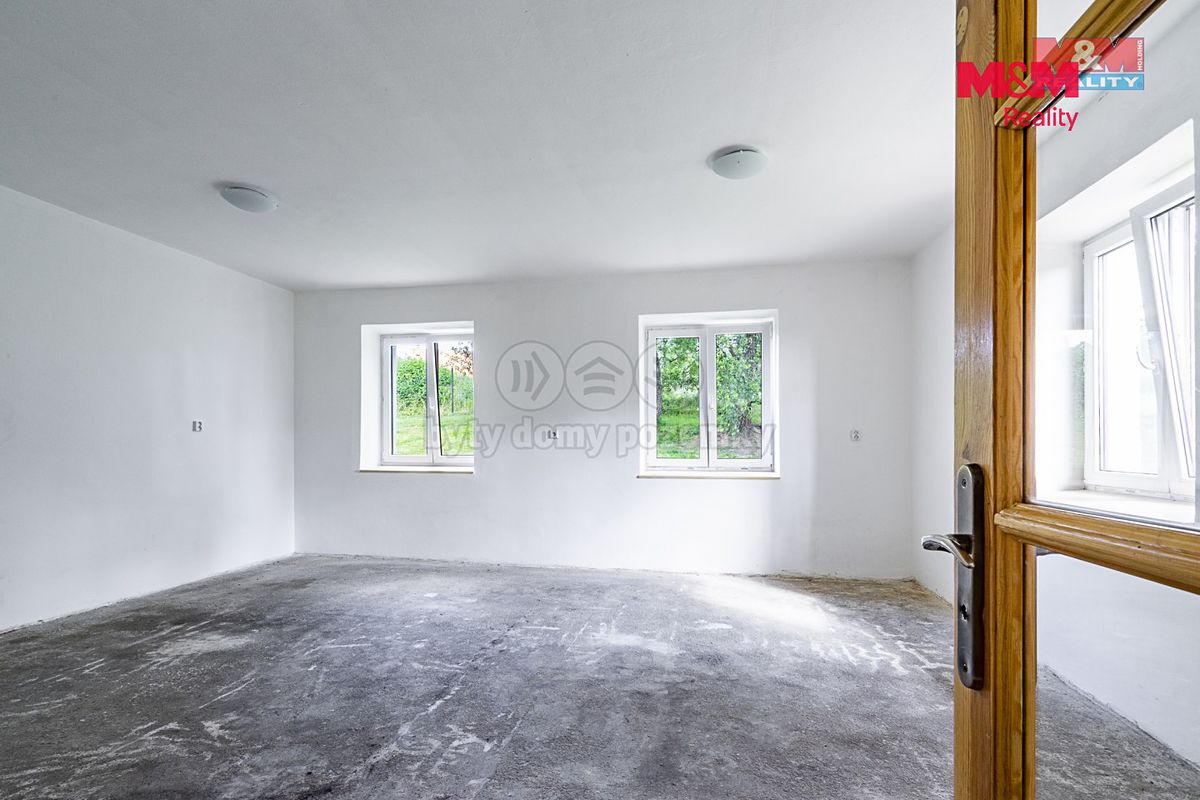 Prodej rodinného domu 130 m², pozemek 1000 m² – fotografie 5