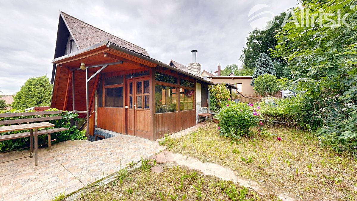 Prodej chaty 65 m², pozemek 218 m² – fotografie 2